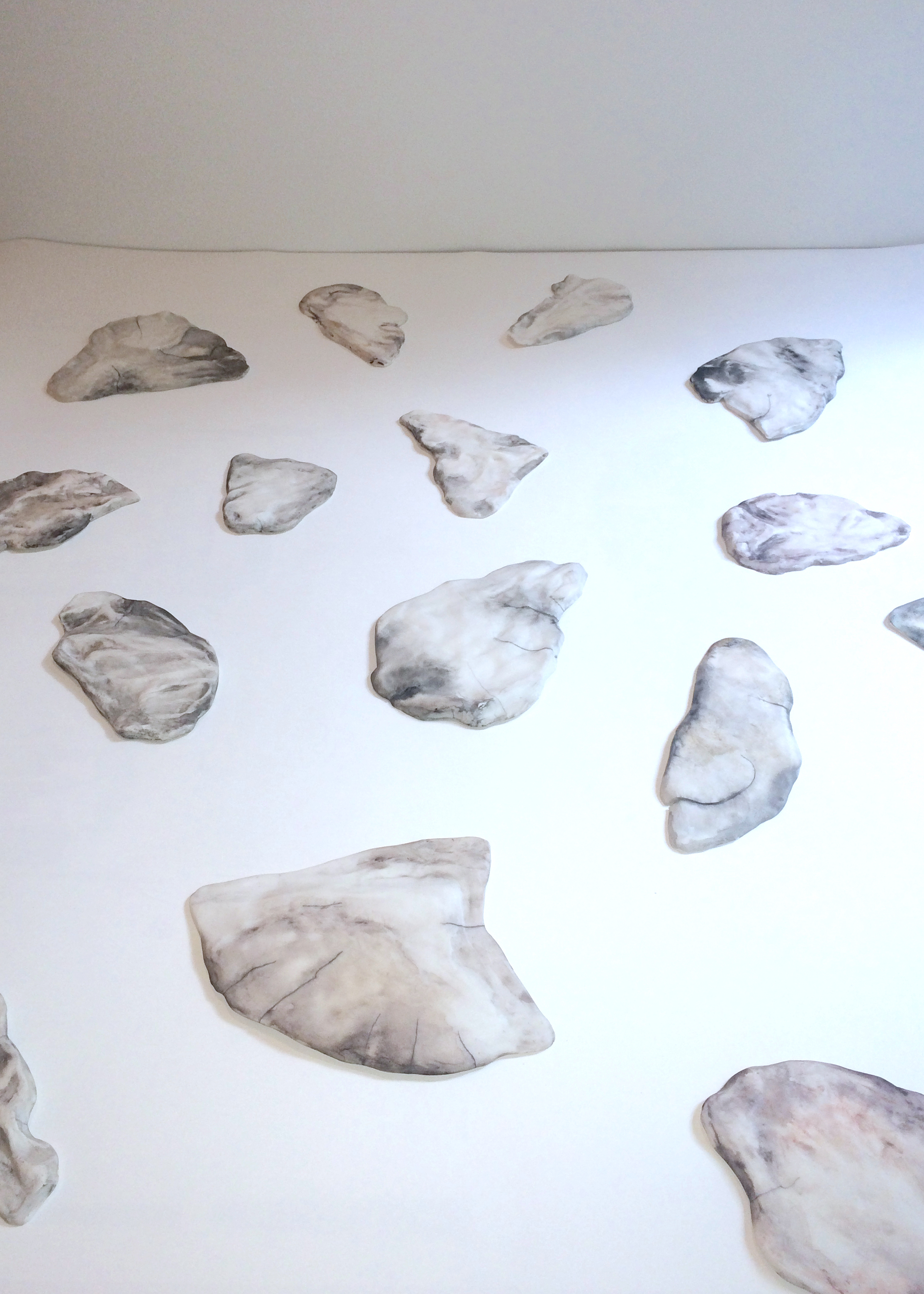 Some thousand years from now (installation), porcellain, watercolour, 2016-2017